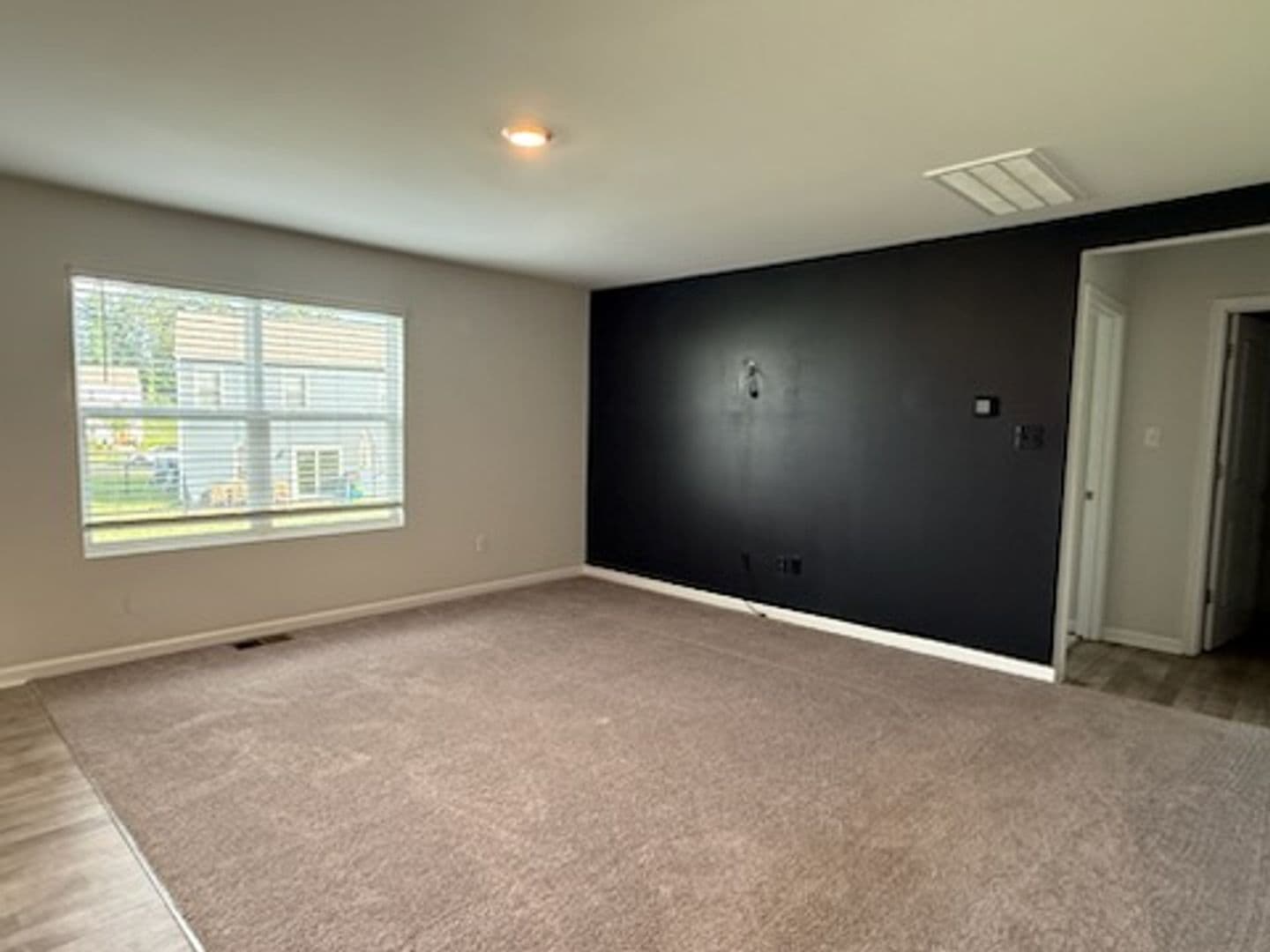 New Kent House: 7980 Uplands Dr