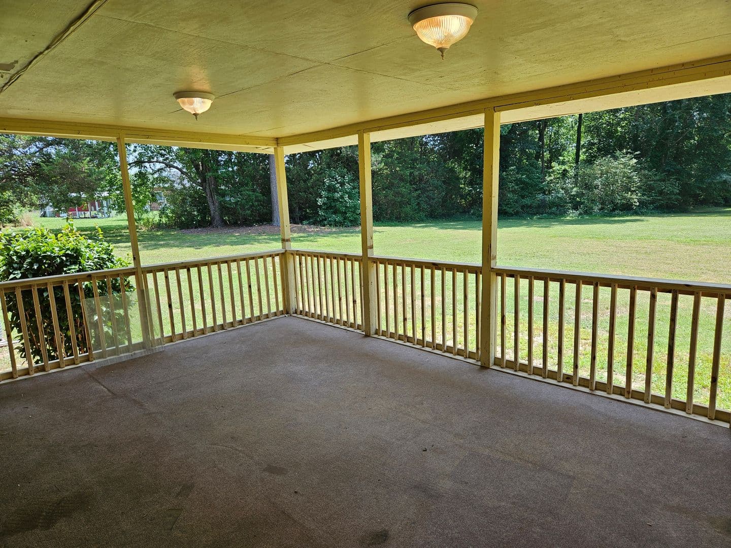Sandston House: 2477 Meadow Road
