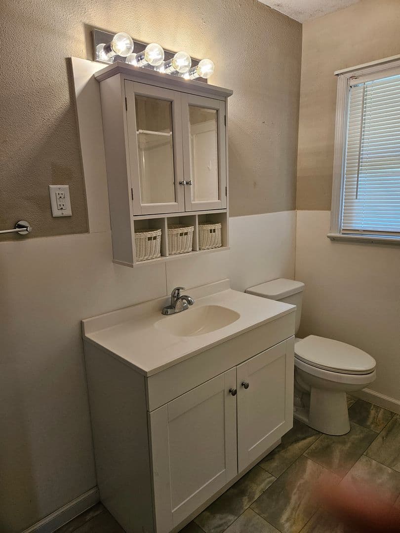 Sandston House: 2477 Meadow Road