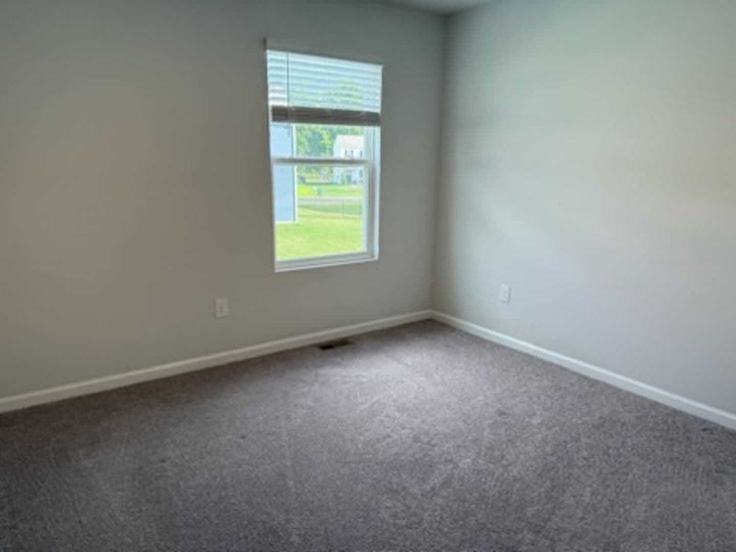 New Kent House: 7980 Uplands Dr