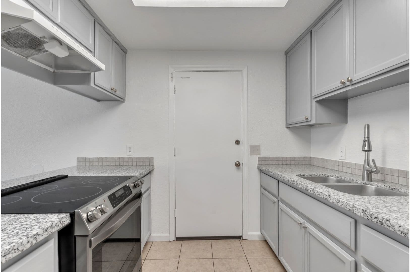 North Highlands Apartment: 3936 - 3944 Renick Way