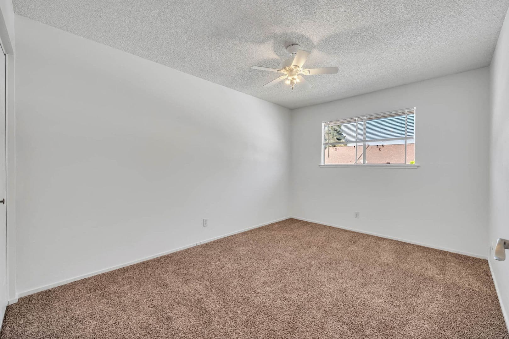 Carmichael House: 3926 Oak Villa Cir