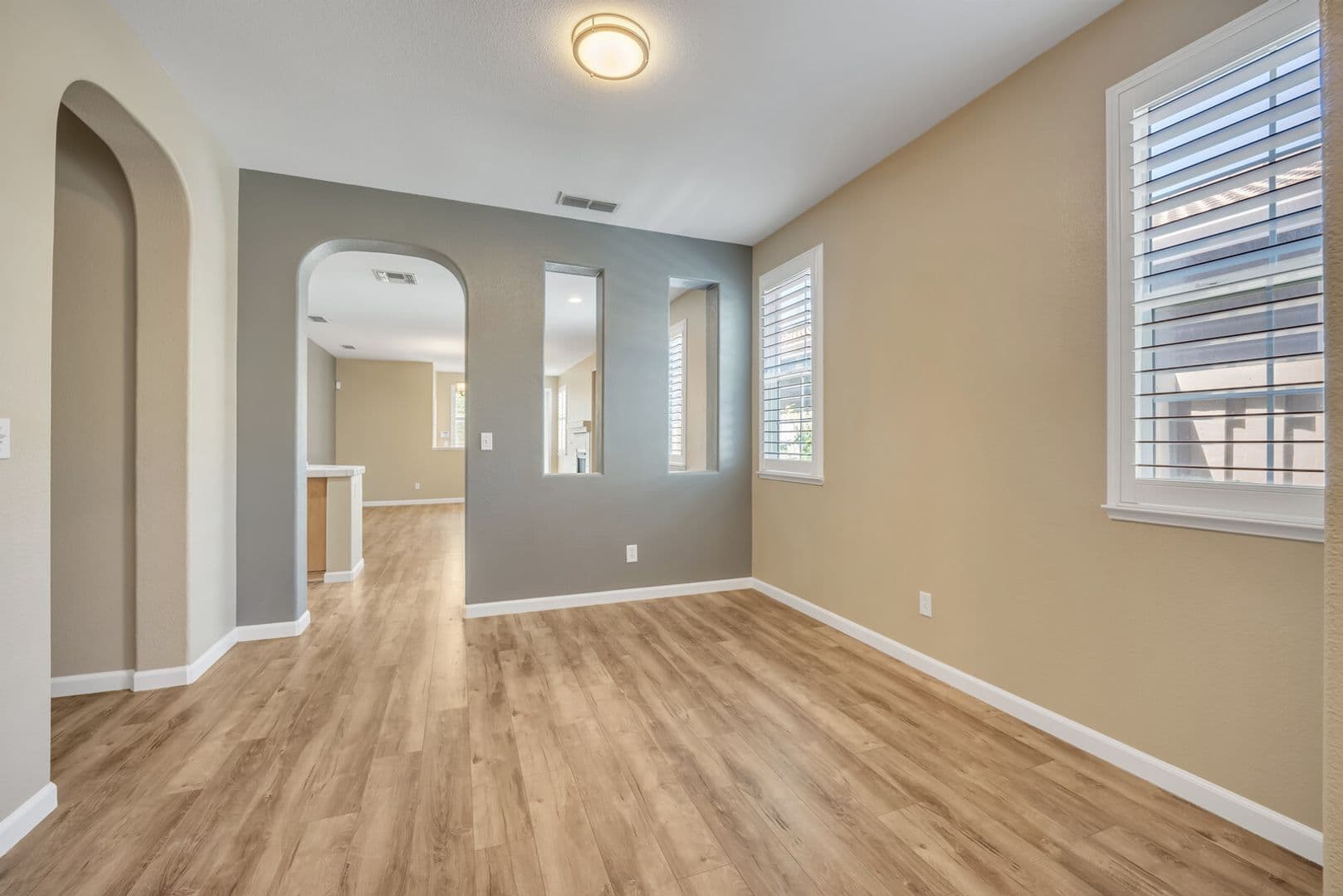 Sacramento House: 2736 San Juan Rd