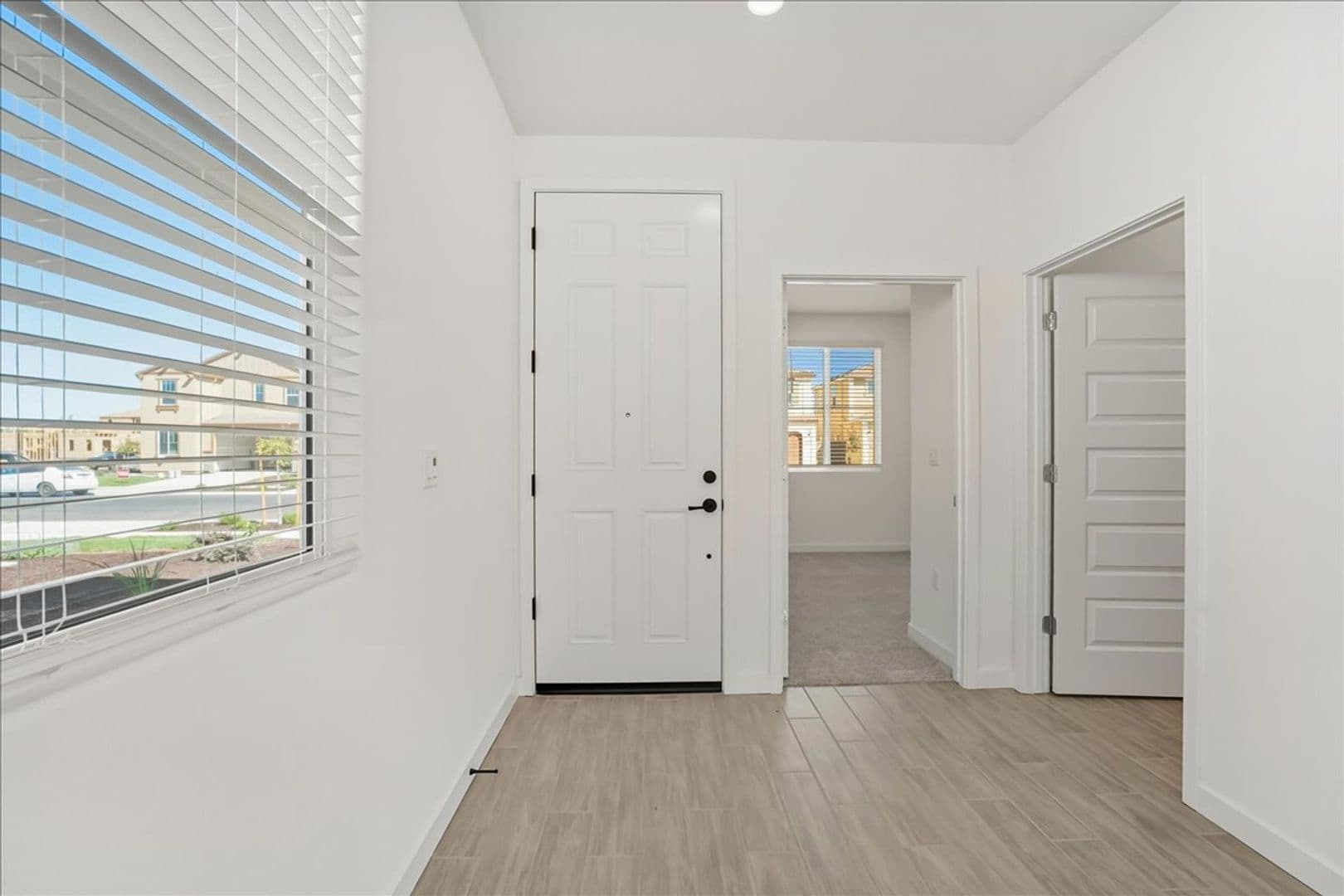Plumas Lake House: 1052 Lost Creek Ranch Dr