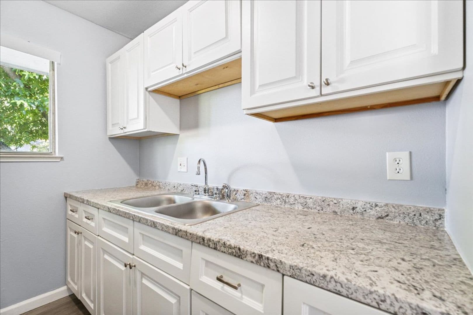 Sacramento House: 4718 Hayford Way #4