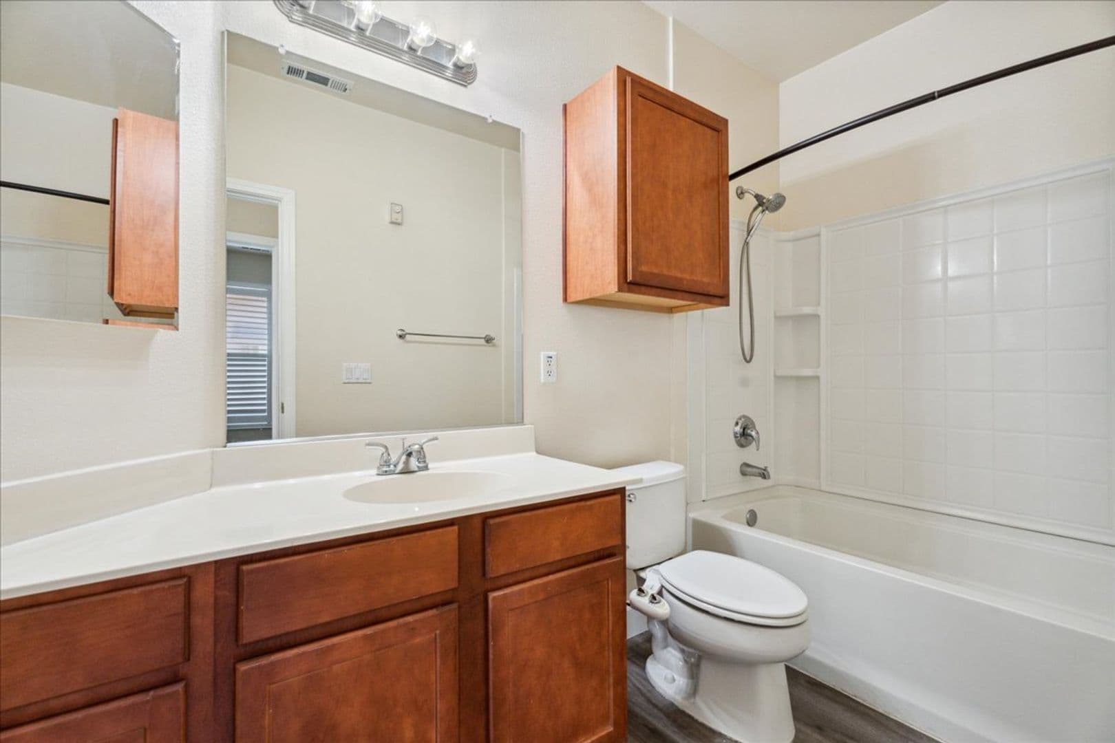 Sacramento House: 5350 Dunlay Dr #713