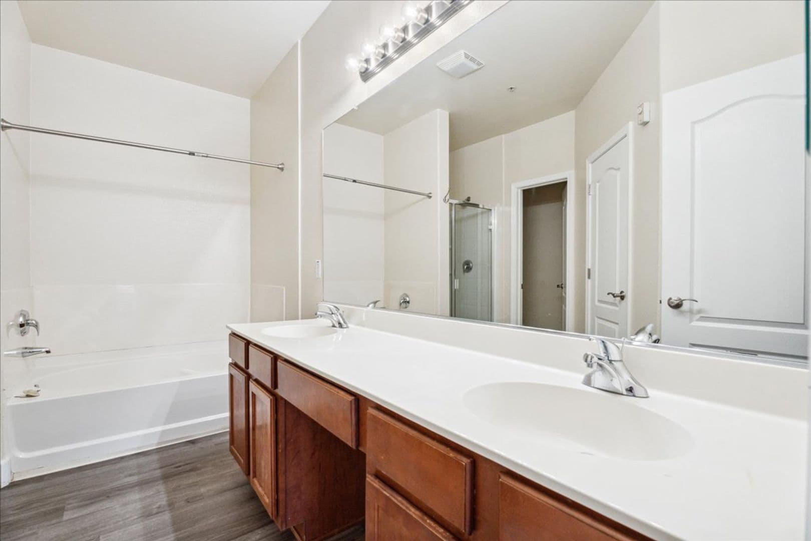 Sacramento House: 5350 Dunlay Dr #713