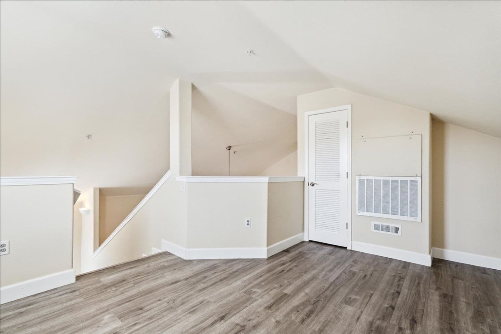 Sacramento House: 5350 Dunlay Dr #713