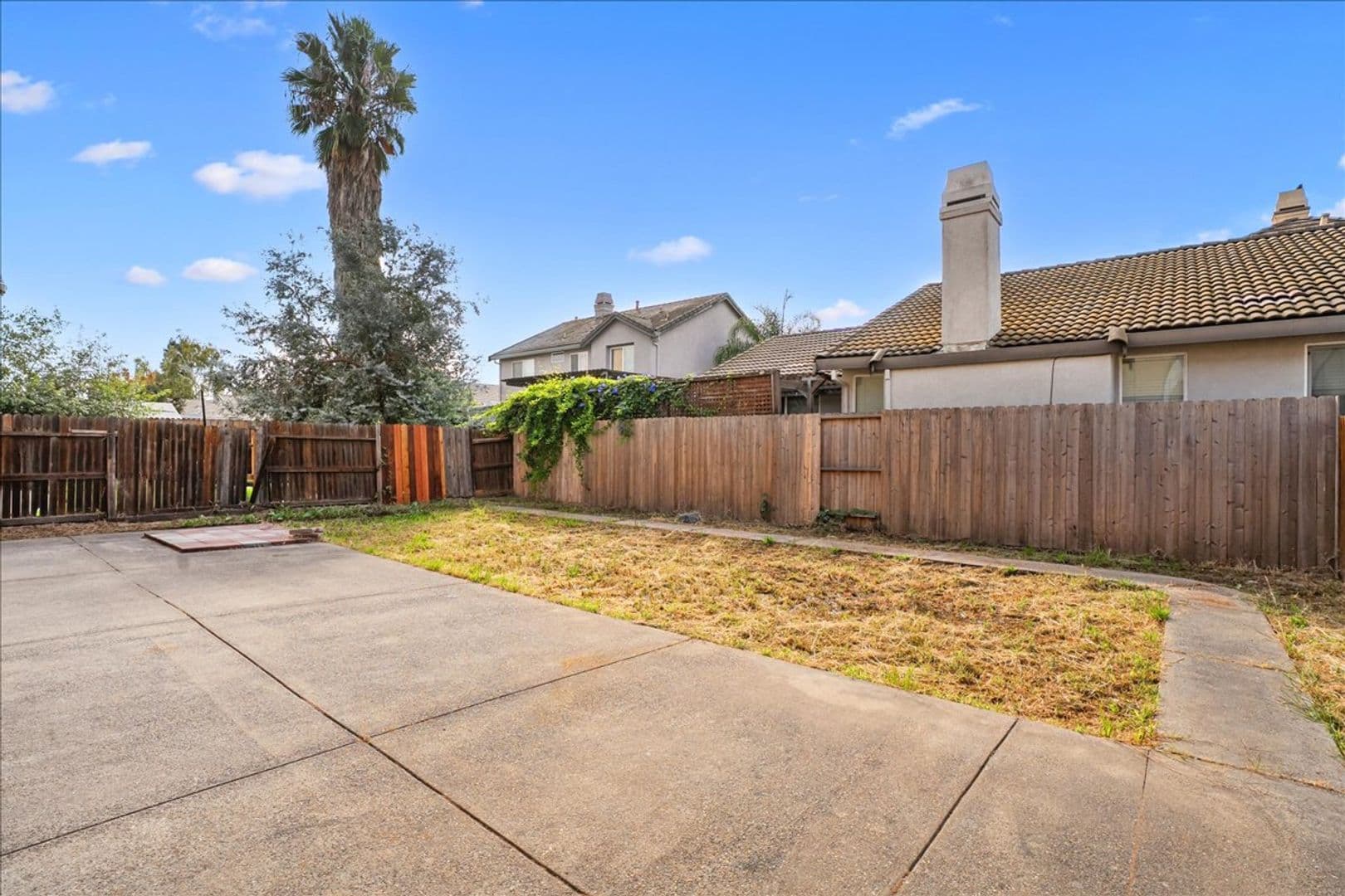 Elk Grove House: 9074 Piazza Ct