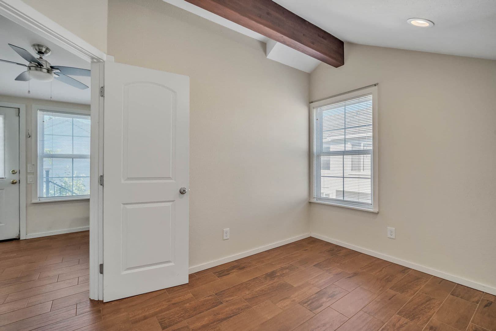 Fairfield Multiplex: 5252 Trophy Dr