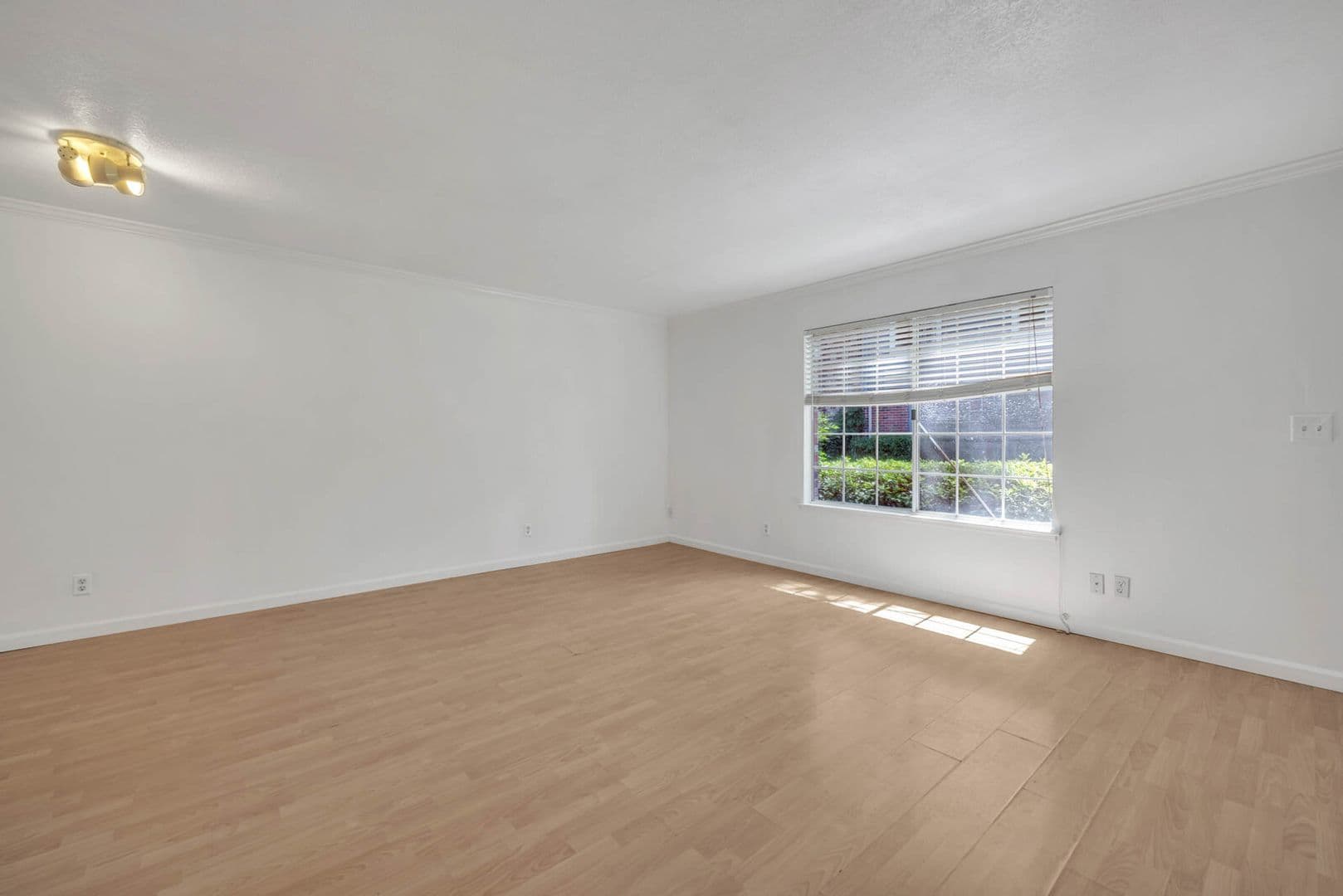 Carmichael House: 3926 Oak Villa Cir