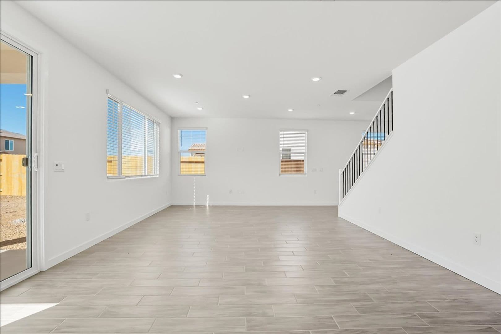 Plumas Lake House: 1052 Lost Creek Ranch Dr
