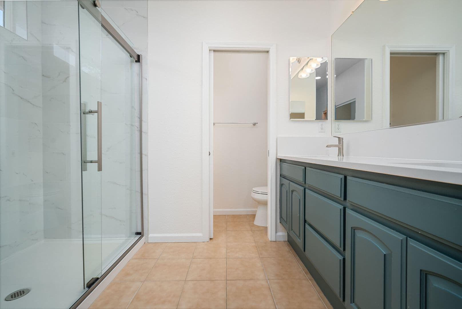 Folsom House: 2066 Horseshoe Glen Cir