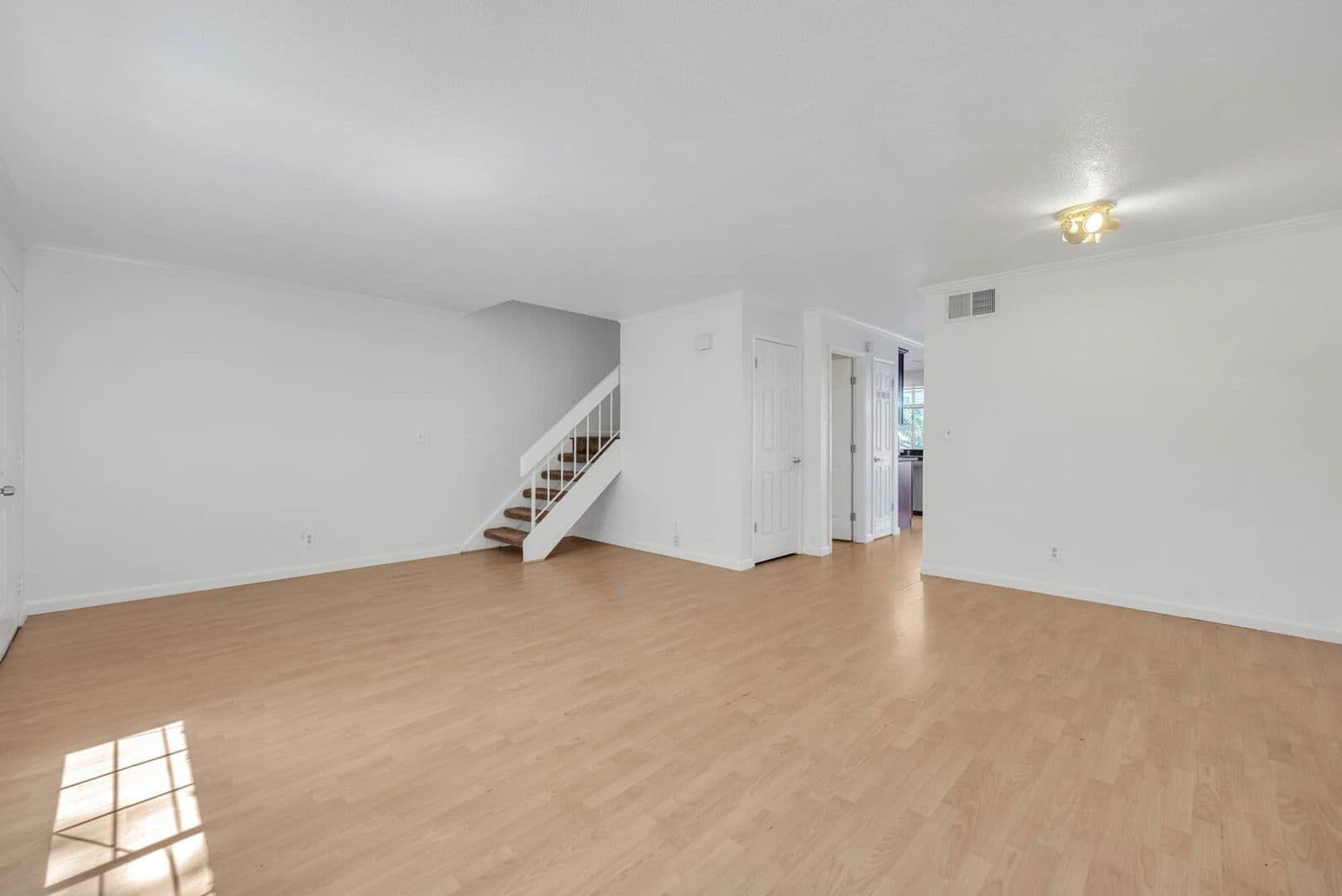 Carmichael House: 3926 Oak Villa Cir
