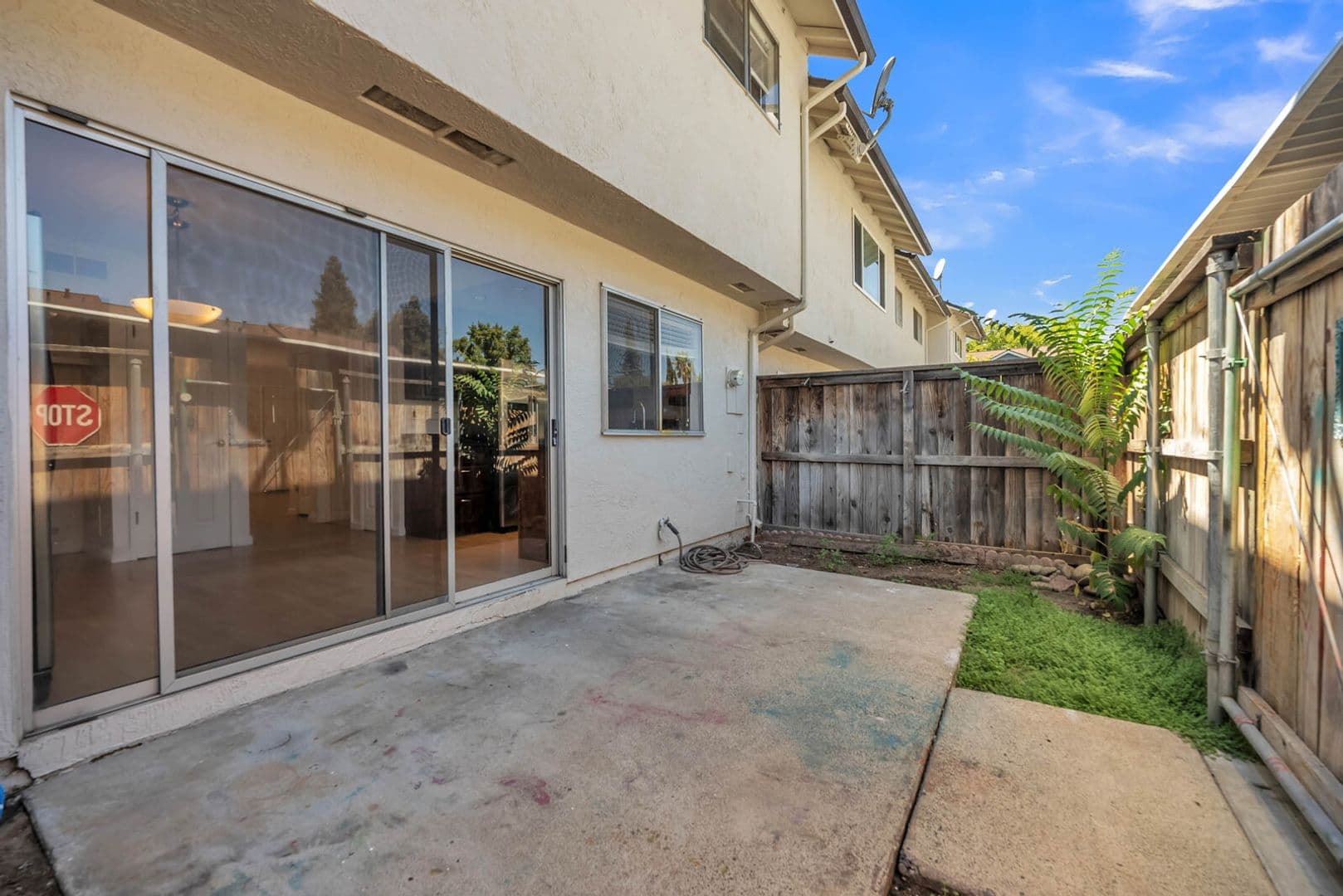 Carmichael House: 3926 Oak Villa Cir