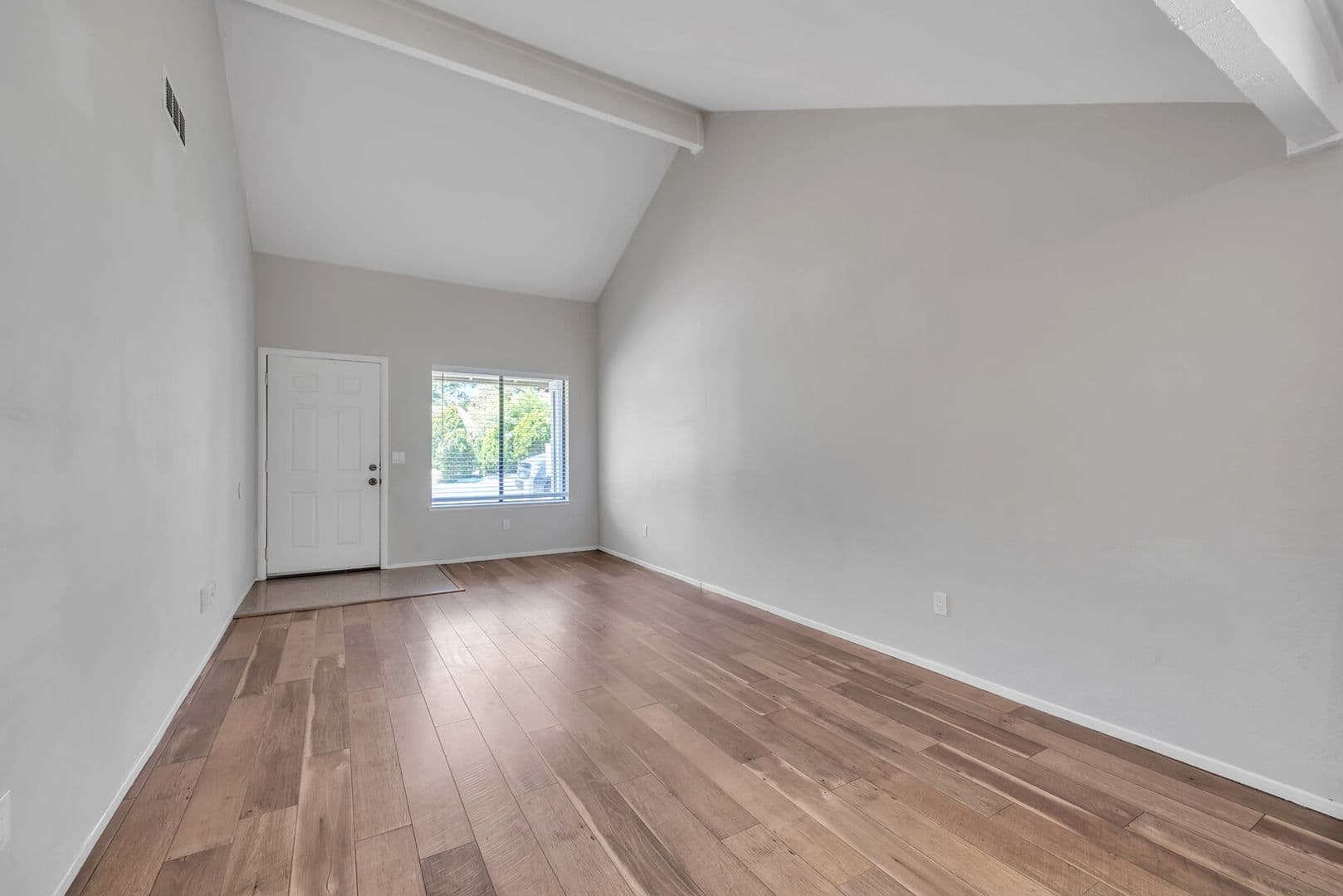 Sacramento Multiplex: 6852 / 6854 Concert Way