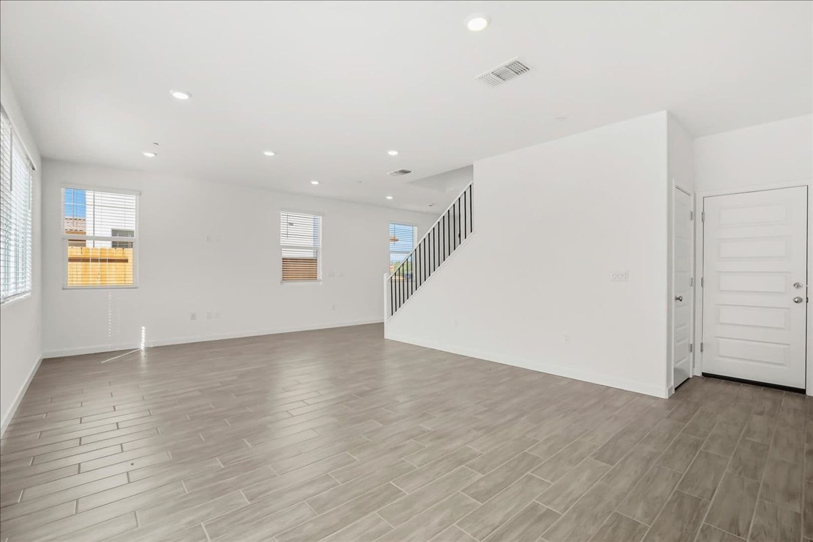 Plumas Lake House: 1052 Lost Creek Ranch Dr