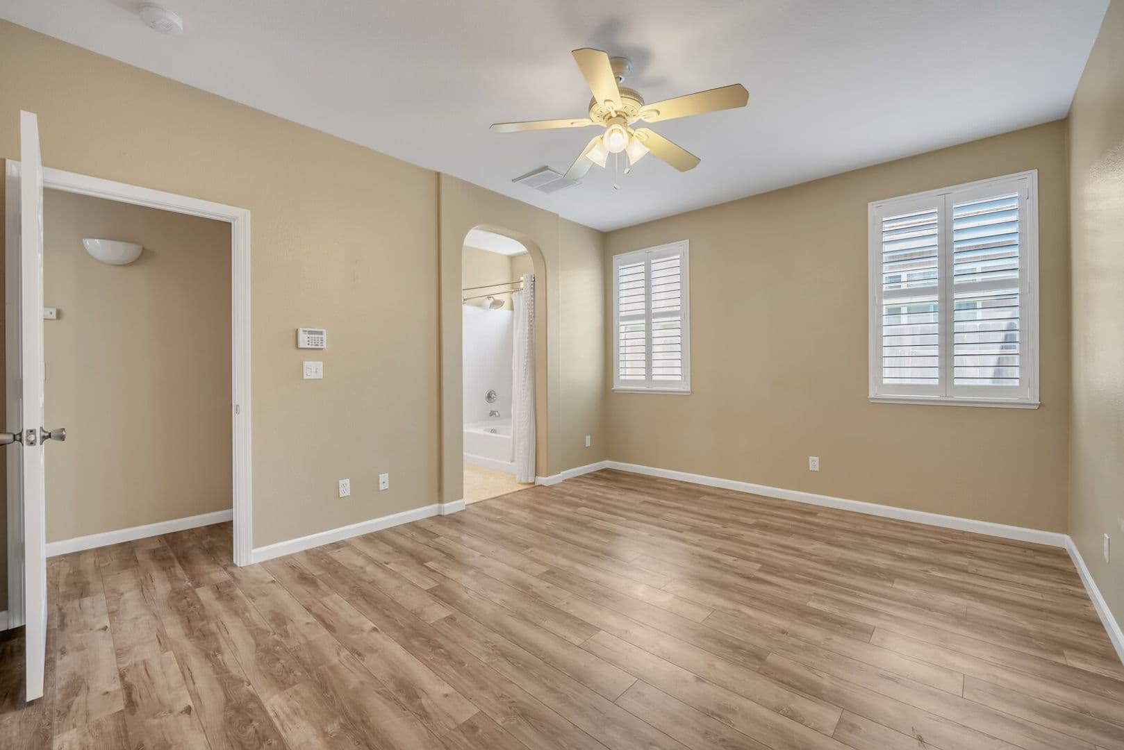 Sacramento House: 2736 San Juan Rd