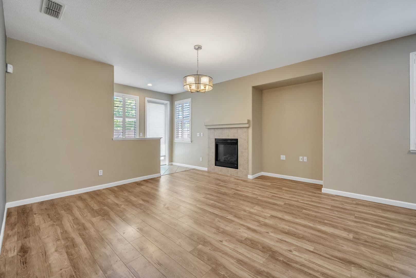 Sacramento House: 2736 San Juan Rd