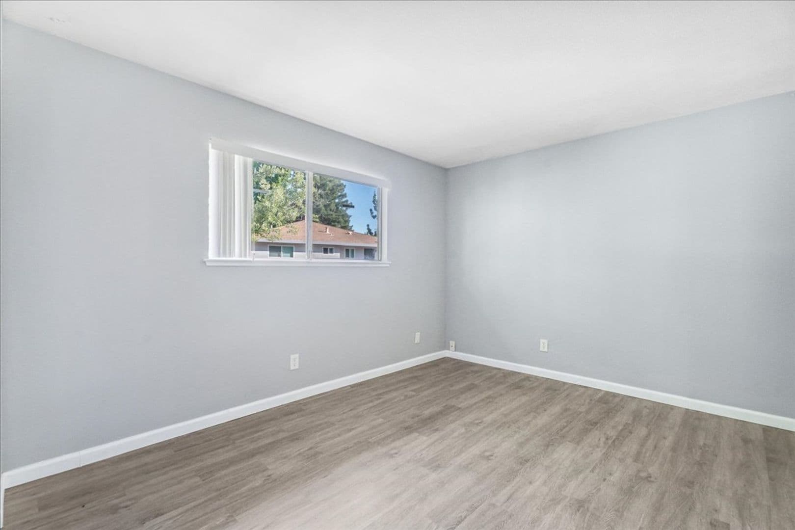 Sacramento House: 4718 Hayford Way #4