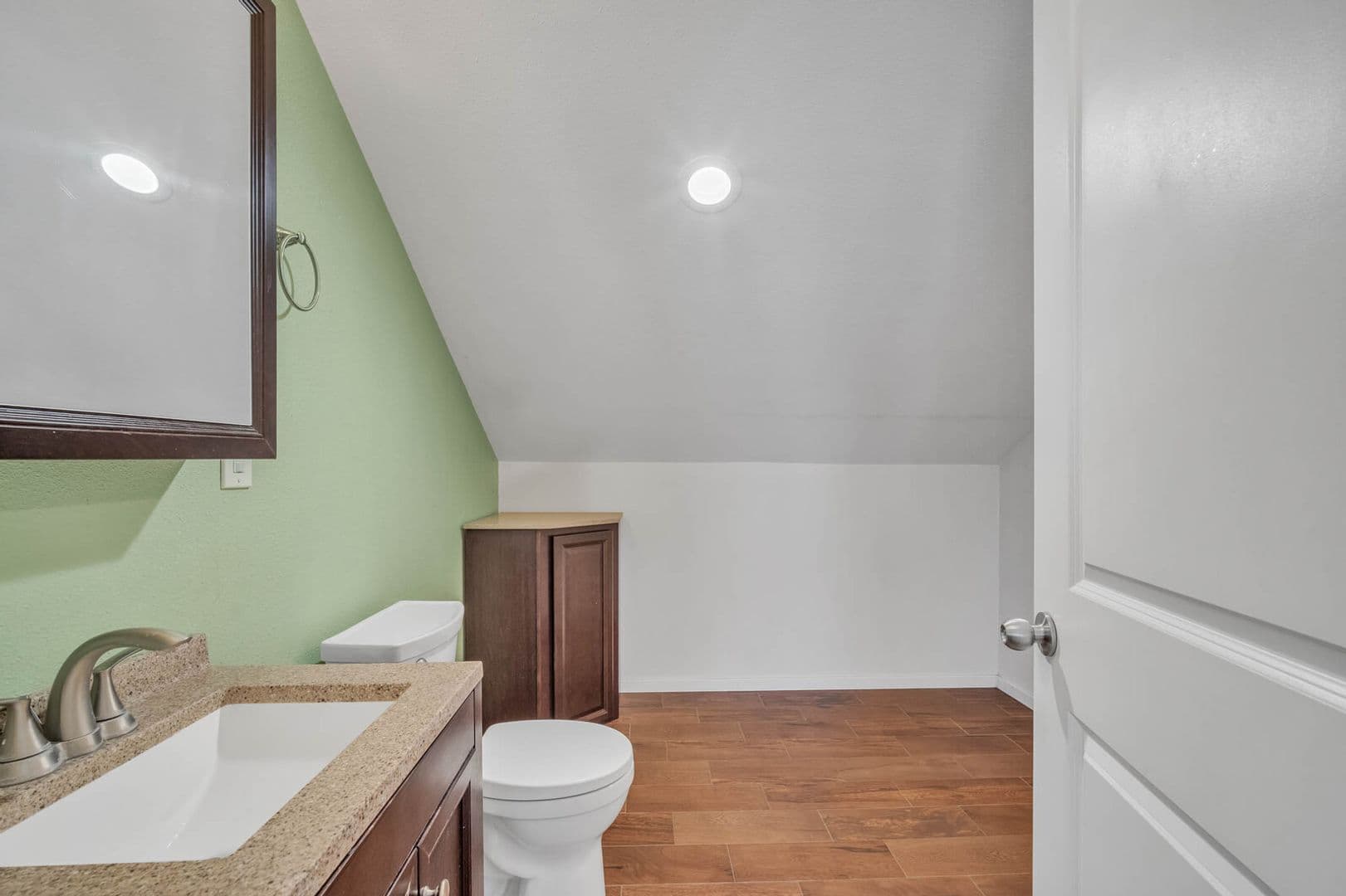 Fairfield Multiplex: 5252 Trophy Dr
