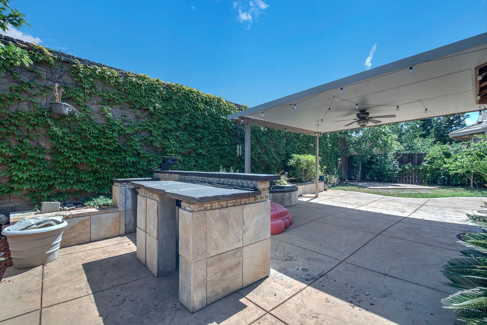Folsom House: 2066 Horseshoe Glen Cir