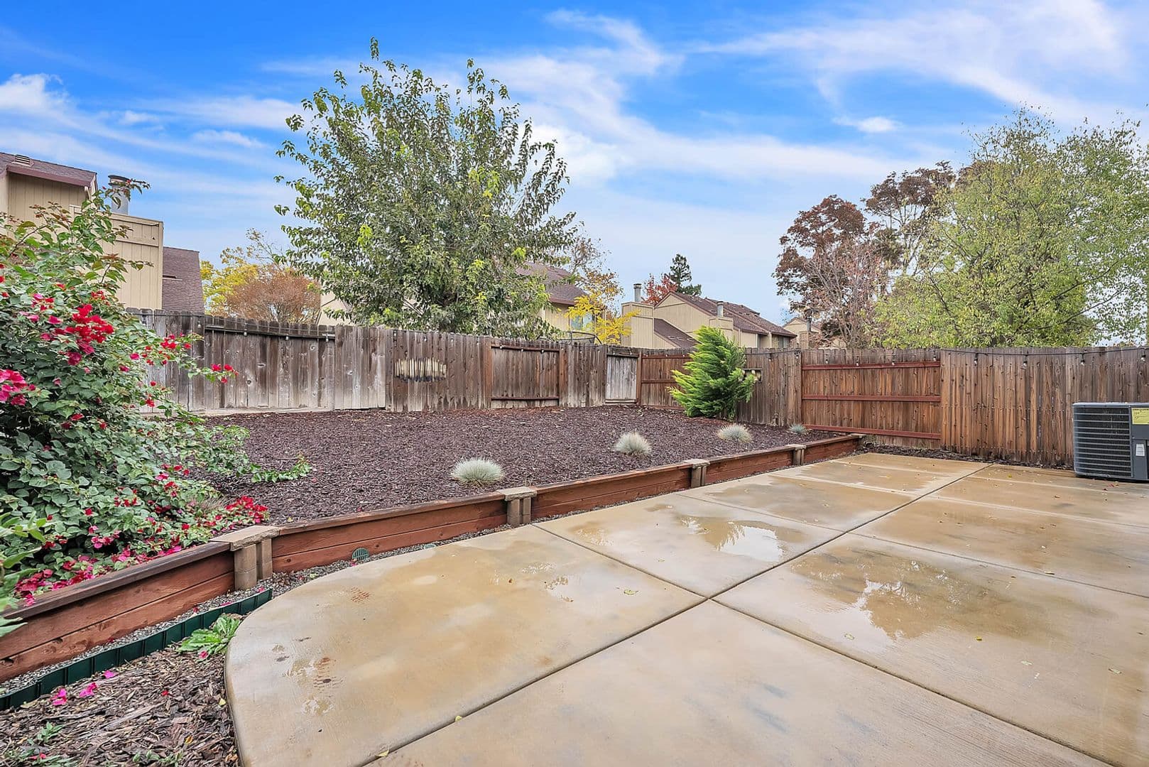 West Sacramento House: 2567 Higgins Rd