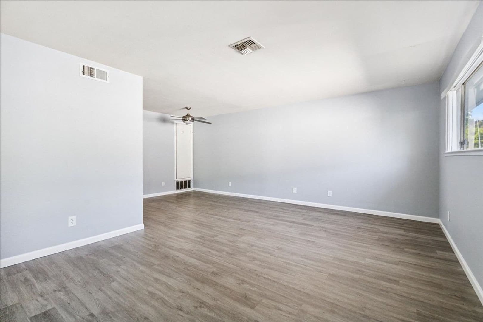 Sacramento House: 4718 Hayford Way #4