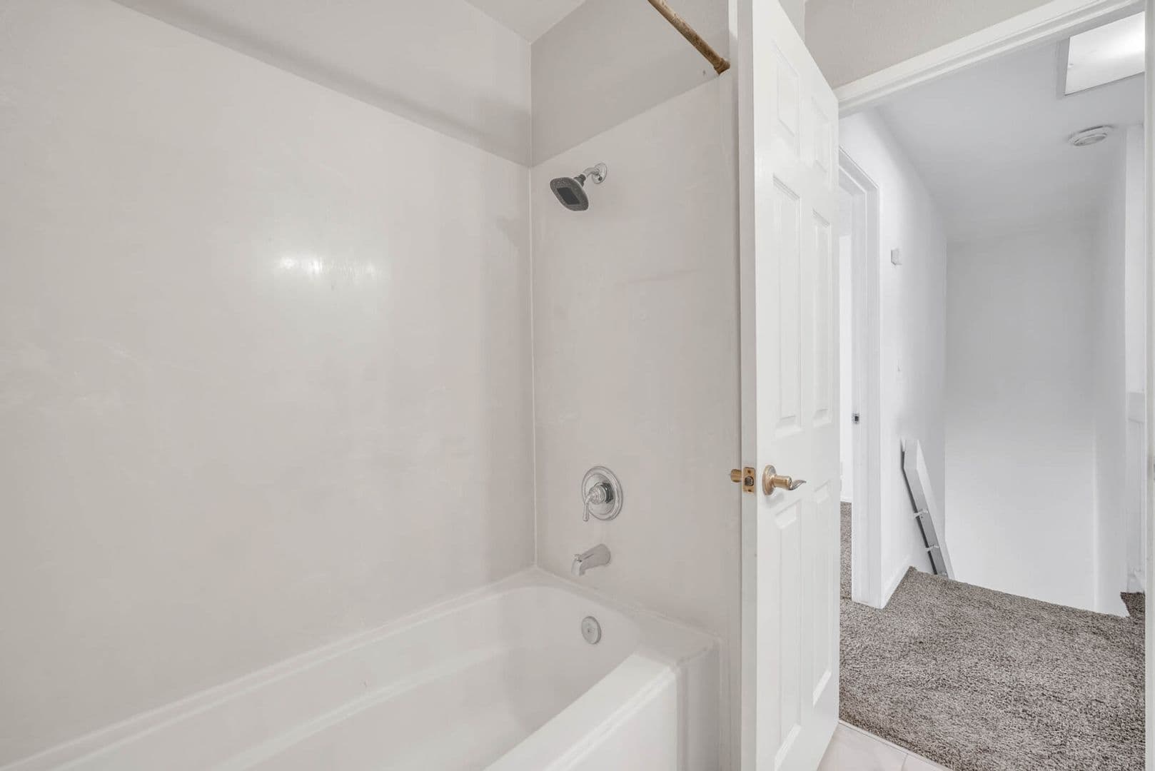 Carmichael House: 3926 Oak Villa Cir