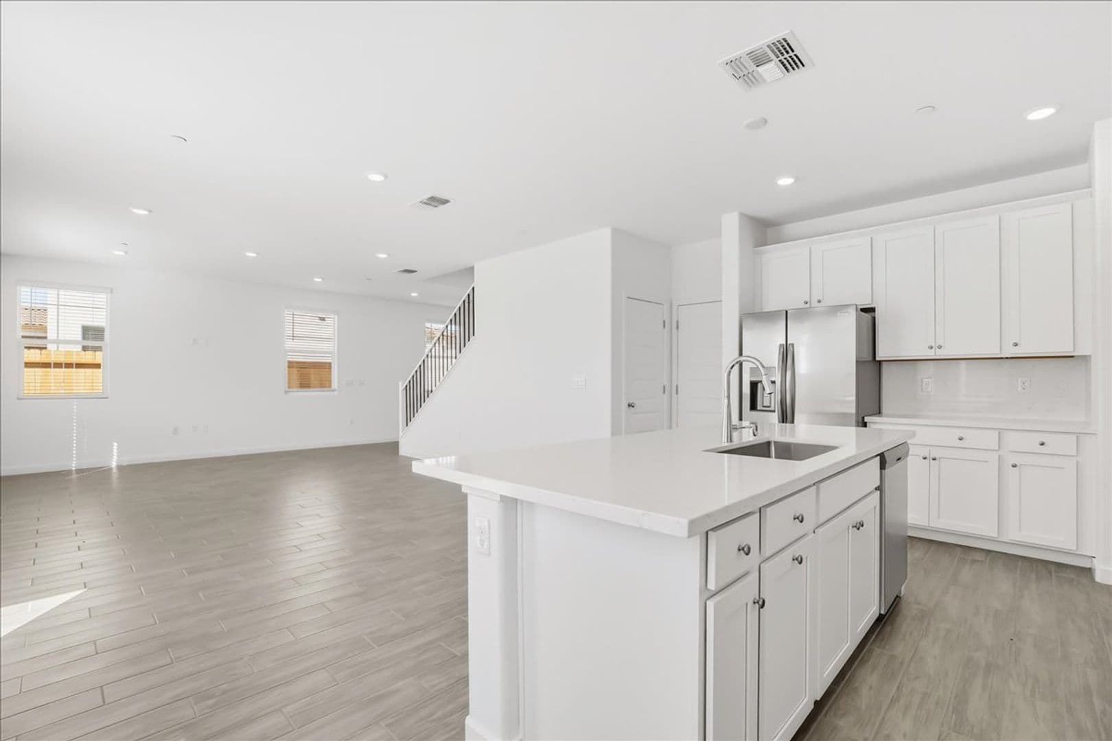 Plumas Lake House: 1052 Lost Creek Ranch Dr