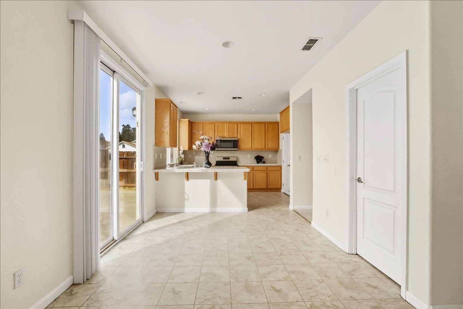 Elk Grove House: 9074 Piazza Ct