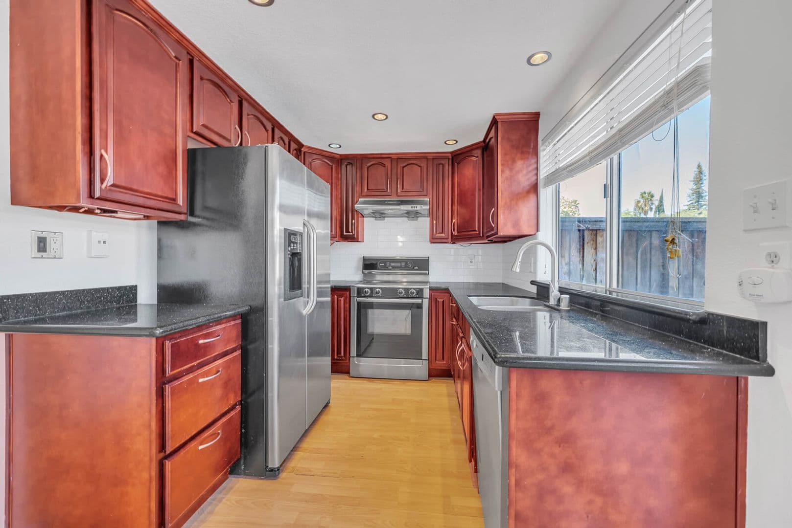Carmichael House: 3926 Oak Villa Cir