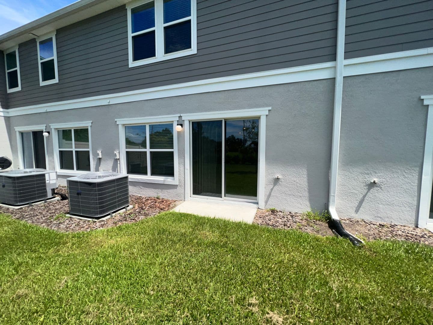Sanford House: 3805 Hampton Chase Ln