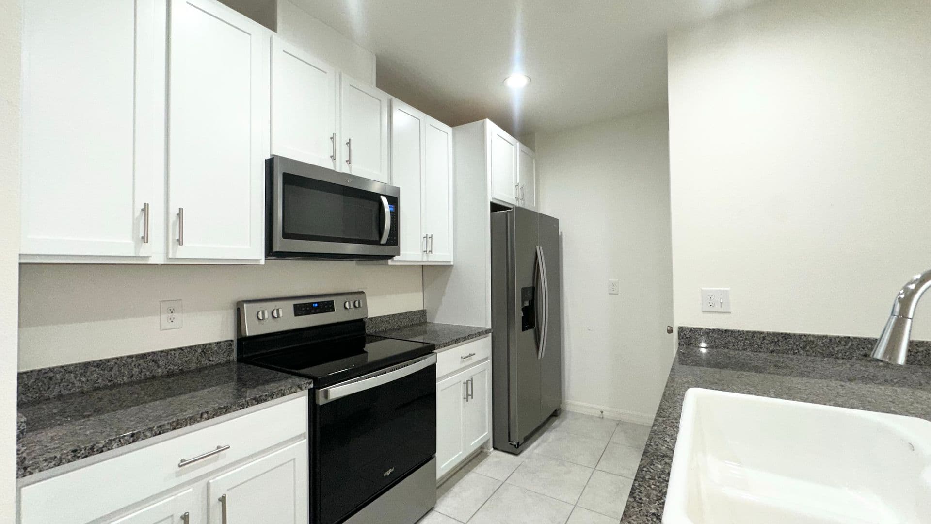 Sanford House: 3805 Hampton Chase Ln