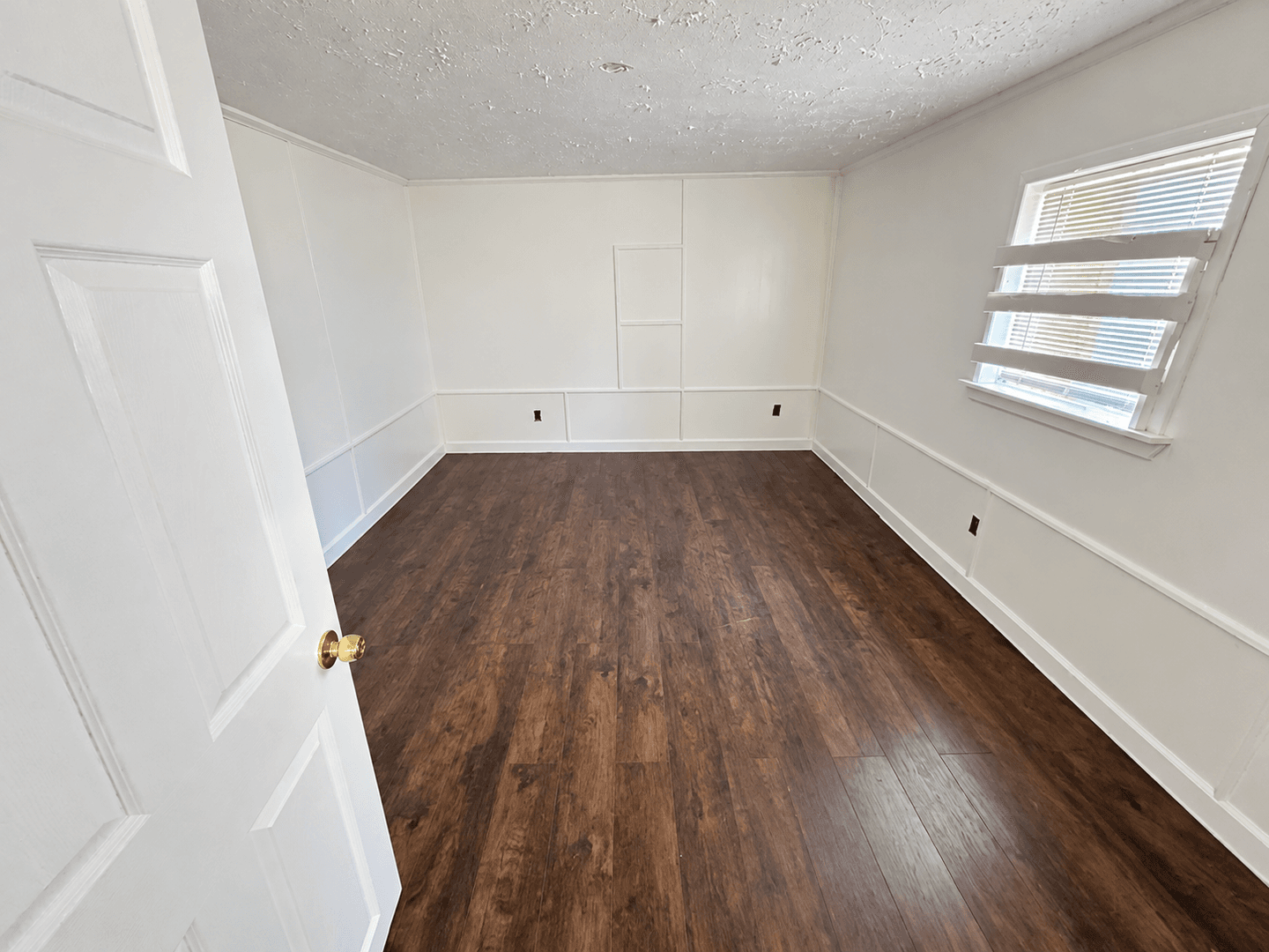Port Arthur Apartment: 741 10th St