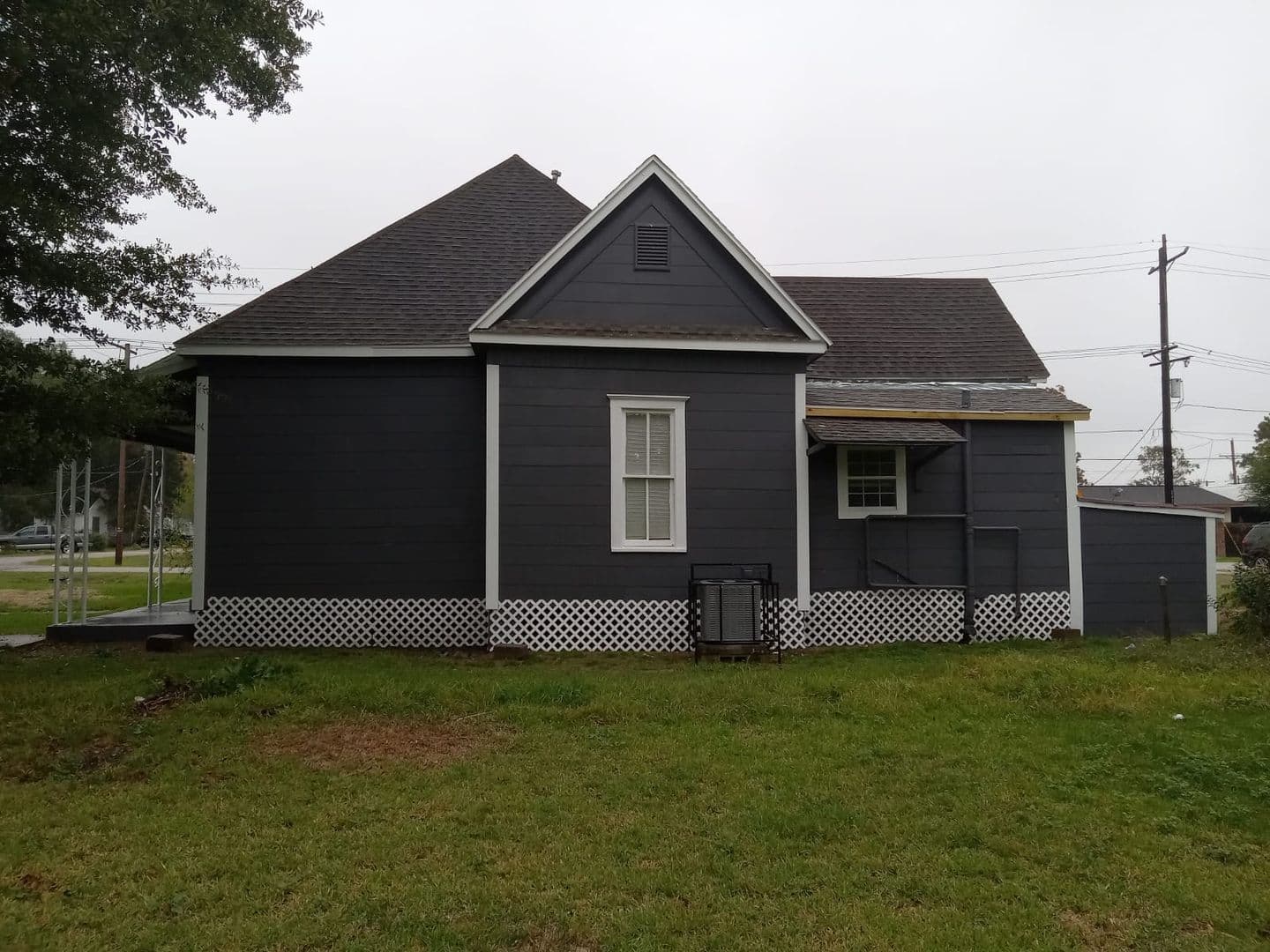 Beaumont Apartment: 690 Avenue E