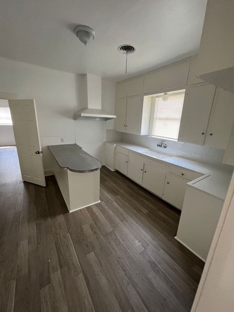 Beaumont Apartment: 2781 Sabine Pass Ave