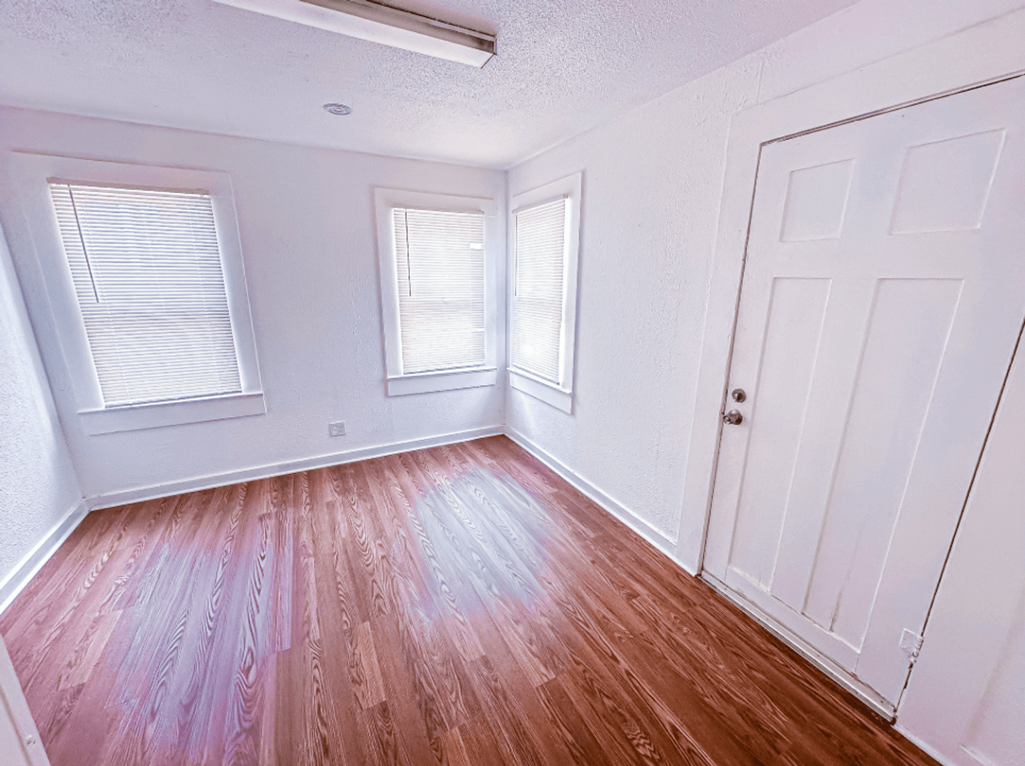 Beaumont Apartment: 690 Avenue E