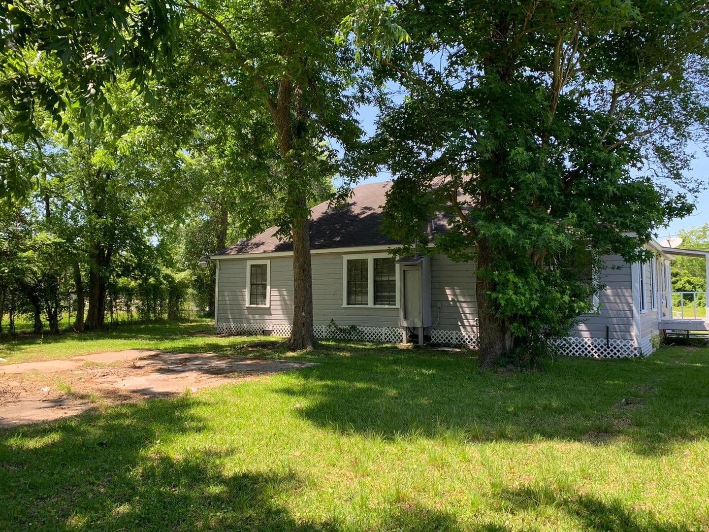 Beaumont House: 1875 Trinidad St