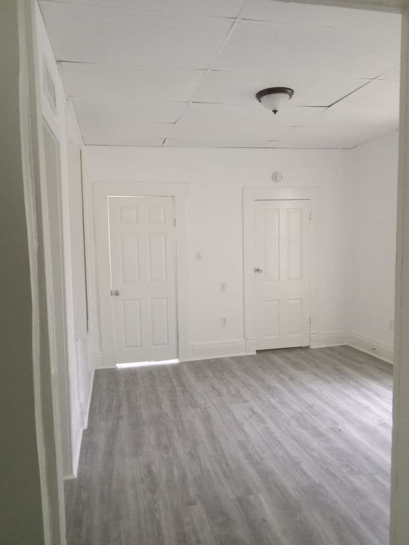 Beaumont Apartment: 690 Avenue E