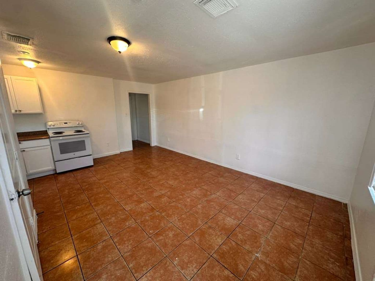 La Marque Apartment: 306 Lake Rd