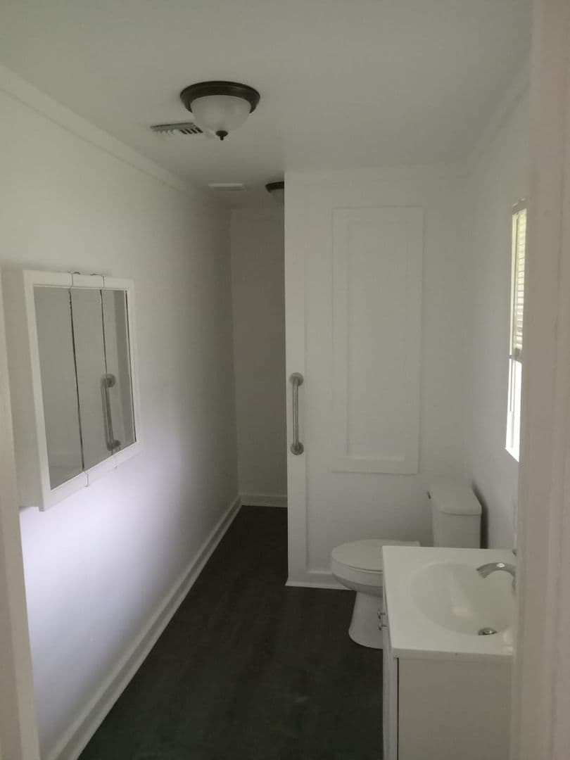 Beaumont Apartment: 690 Avenue E
