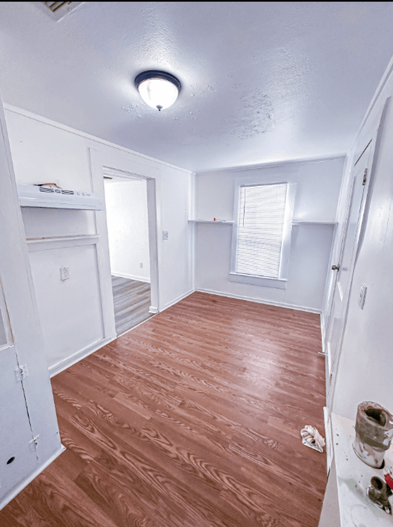 Beaumont Apartment: 690 Avenue E