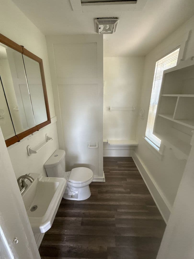 Beaumont Apartment: 690 Avenue E