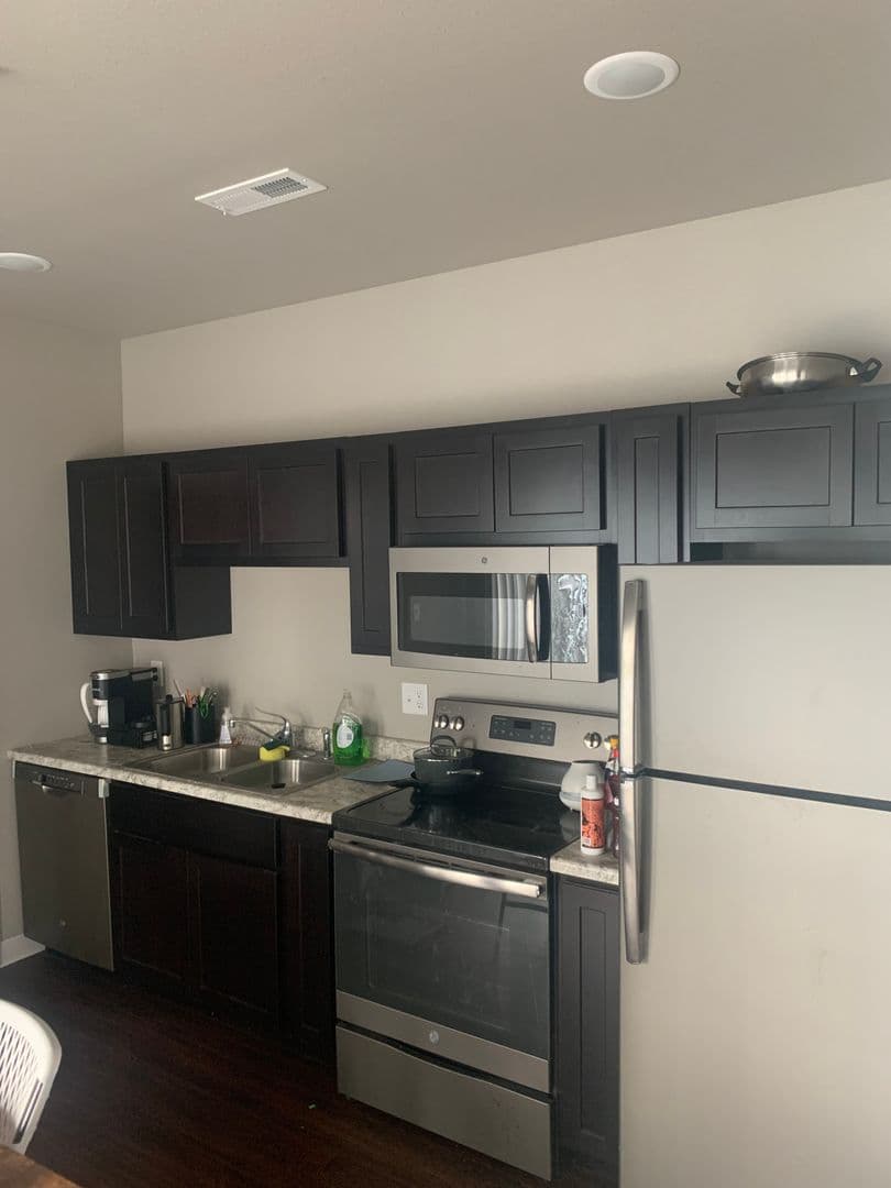 Iowa City Apartment: 20 S Gilbert