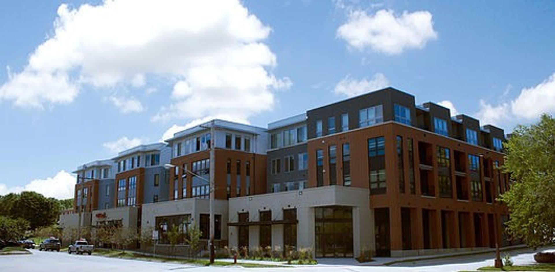 Iowa City Apartment: 525 E Washington