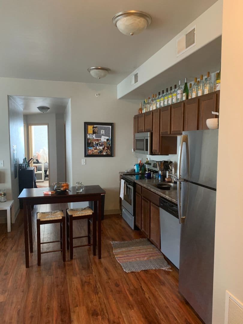 Iowa City Apartment: 525 E Washington