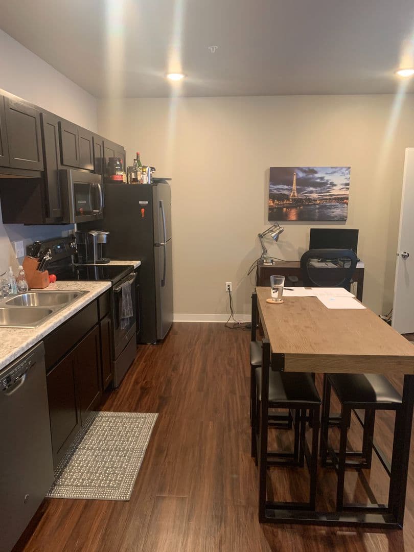 Iowa City Apartment: 20 S Gilbert