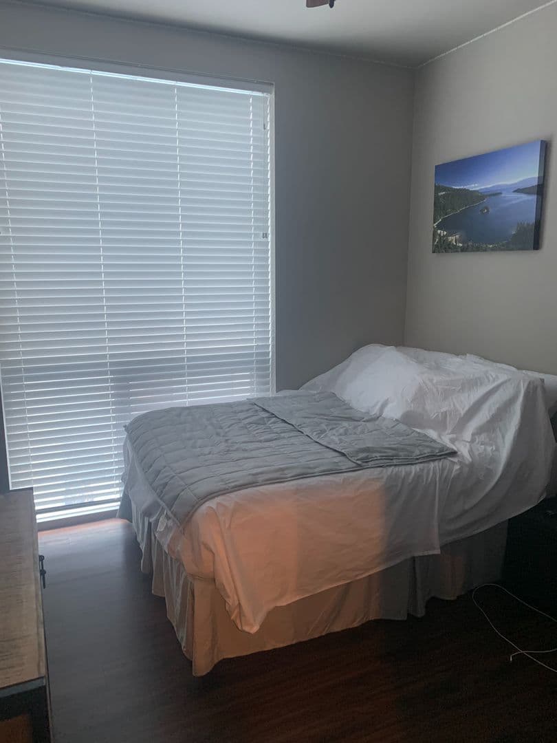 Iowa City Apartment: 20 S Gilbert