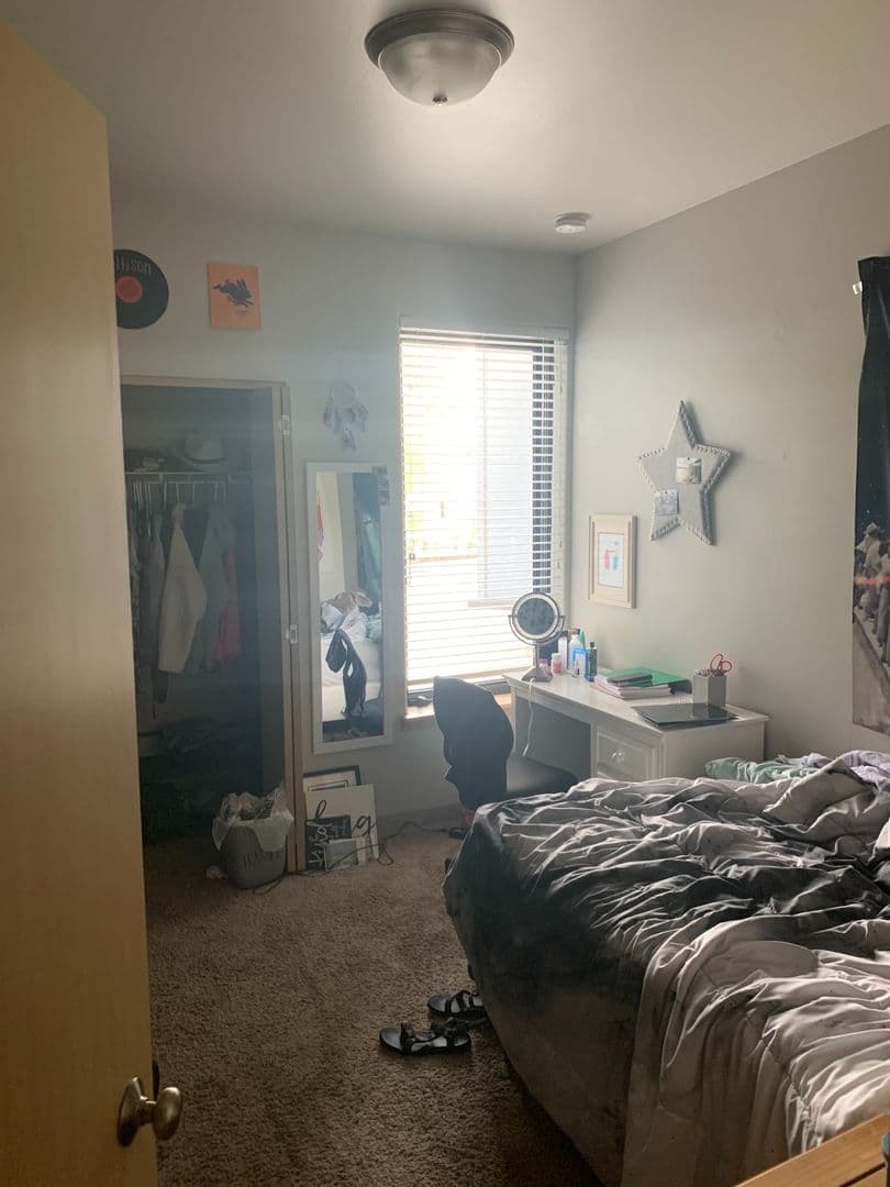 Iowa City Apartment: 525 E Washington